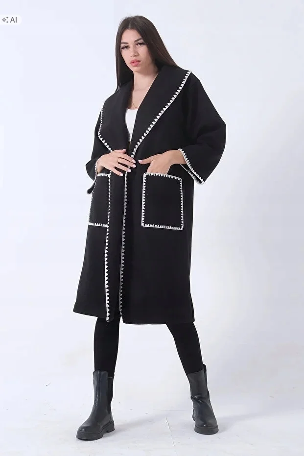 CZARNY PŁASZCZ OVERSIZE Z KONTRASTOWYM BIAŁYM SZWEM L/XL 5IA