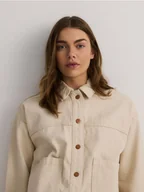 Koszule damskie - Reserved - Jeansowa koszula z kieszeniami - kremowy - miniaturka - grafika 1