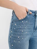 Spodnie damskie - Mohito - Jeansy mom slim z ozdobnymi elementami - niebieski - miniaturka - grafika 1