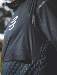 COMPRESSPORT Kurtka biegowa męska WINTER INSULATED JACKET black - Kurtki męskie - miniaturka - grafika 3