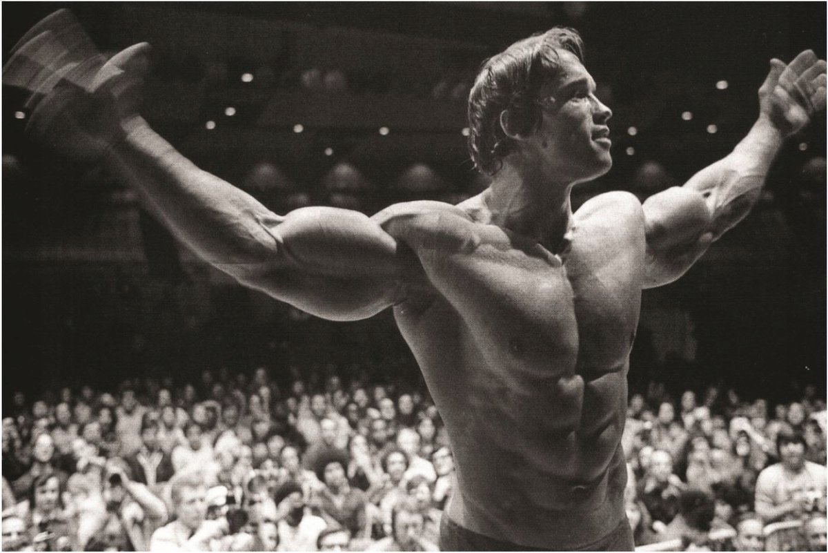 PODKŁADKA POD MYSZ Z Nadrukiem 22x18 cm Arnold Schwarzenegger Tekst Prezent