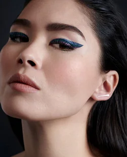 Lancome Drama Liquid Pencil kremowa kredka do oczu odcień 04 Leading Lights 1,2 g - Kredki do oczu - miniaturka - grafika 9