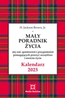 Kalendarze - Kalendarz biurkowy 2025 dzienny Media Rodzina Mały Poradnik Życia czerwony - miniaturka - grafika 1