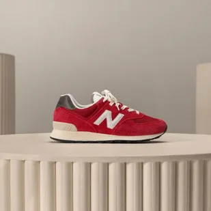 Buty New Balance M U574 (kolor Czerwony, rozmiar 37) - Buty sportowe męskie - miniaturka - grafika 9
