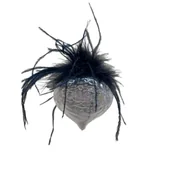 Bombki - Bombka szklana z czarnymi piórami dekorowana 8 cm transparentna - miniaturka - grafika 1