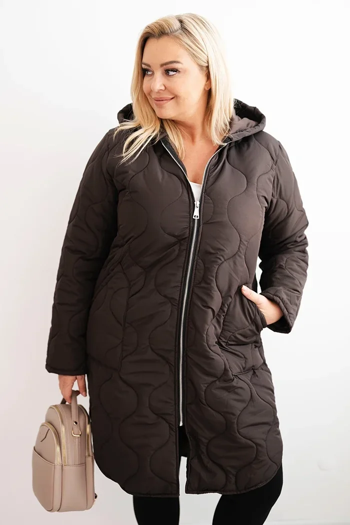 Kurtka damska Plus Size zimowa pikowana z kapturem brązowa Brązowy