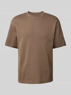 T-shirt o kroju relaxed fit z okrągłym dekoltem model ‘OSCAR’ - Koszulki męskie - miniaturka - grafika 1