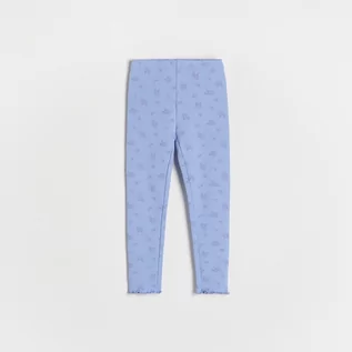 Spodnie i spodenki dla dziewczynek - Reserved - Bawełniane legginsy z nadrukiem - Niebieski - grafika 1