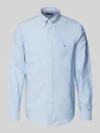 Koszule męskie - Koszula casualowa o kroju regular fit z kołnierzykiem typu button down - miniaturka - grafika 1