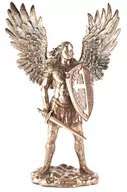 Figurki dekoracyjne - Figurka Święty Michał Anioł Na prezent dla księdza - miniaturka - grafika 1