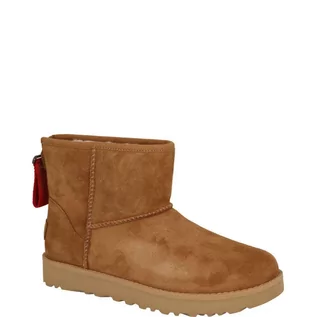 Śniegowce damskie - UGG Skórzane śniegowce W CLASSIC MINI LOGO ZIP | z dodatkiem wełny - grafika 1