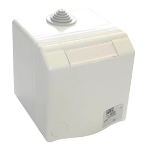 Gniazdo nadtynkowe przelotowe zabudowane seria Design 16A 3P+Z+N 400V IP44 - Gniazdka elektryczne Gniazdo nadtynkowe przelotowe zabudowane seria Design 16A 3P+Z+N 400V IP44 - Gniazdka elektryczne - miniaturka - grafika 1