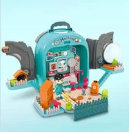 Figurki dla dzieci - Zestaw Małego Weterynarza 3W1 Domek W Plecaku Piesek - miniaturka - grafika 1