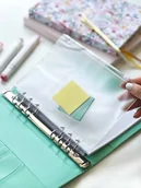 Dyplomy i okładki - Kieszonka do segregatora A5 – zamykana - miniaturka - grafika 1