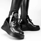 Botki damskie - VINCEZA 66706 botki damskie skórzane lakierki na koturnie - miniaturka - grafika 1