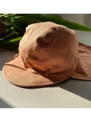 Czapeczki dla niemowląt - Filibabba Czapka w kolorze pomarańczowym z osłoną karku - miniaturka - grafika 1