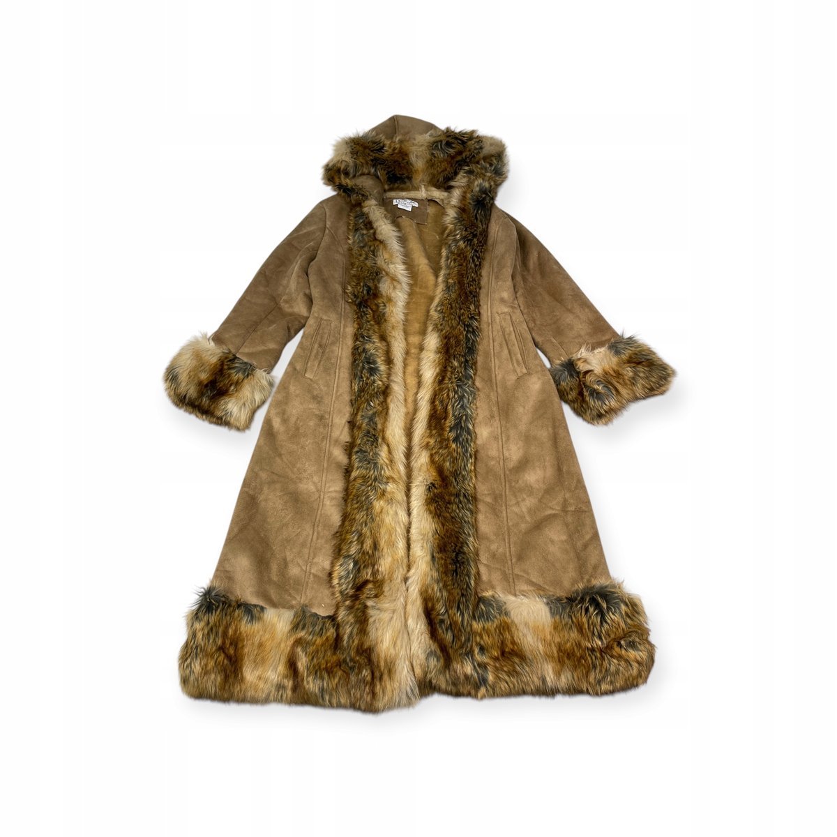 Beżowy elegancki płaszcz zamszowy z futerkiem S