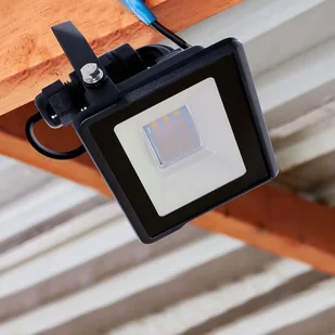 Projektor LED WiFi V-TAC 20W Czarny Z MUFĄ SMART Amazon Alexa Google Home VT-5182 RGB+3000K-6500K 1500lm - Lampy pozostałe - miniaturka - grafika 5