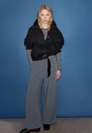 Kurtki damskie - Stradivarius Kurtka bomberka oversize, miękka w dotyku Czarny L - miniaturka - grafika 1