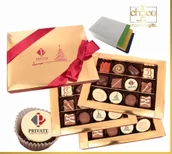 Bombonierki i czekoladki - Czekoladki Zestaw Złote pralinki 3x4 - miniaturka - grafika 1