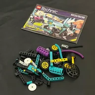 Klocki - 8233/8239 LEGO Starcie: Motocykl kontra Stinger - miniaturka - grafika 1