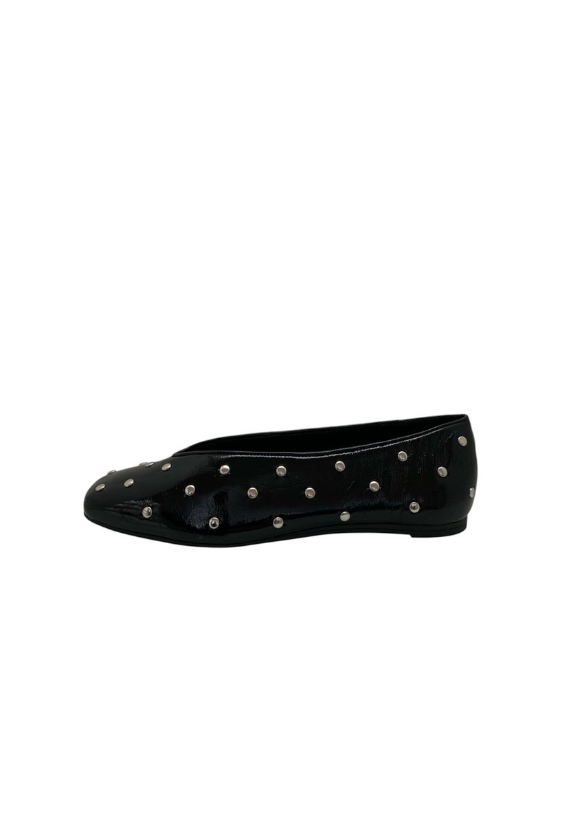 Ballerine in vernice Donna AREZZO con borchie