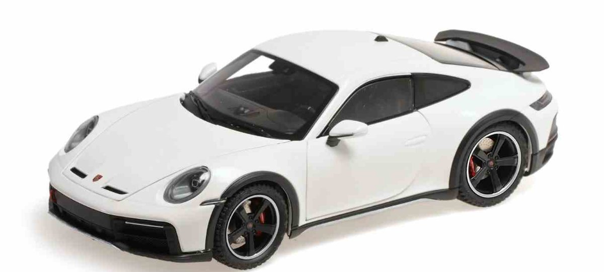 Porsche 911 992 Dakar Coupe 2022, 1:18 Minichamps 110062070