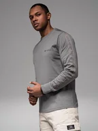 Koszulki męskie - Męski bawełniany longsleeve U-neck z lampasami i nadrukiem na piersi szary V5 OM-LSCL-0127 M - miniaturka - grafika 1