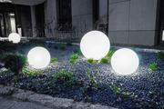 Lampy ogrodowe - Zestaw dekoracyjne kule ogrodowe - Luna Balls 20, 25, 30, 40 cm + Żarówki Led - miniaturka - grafika 1