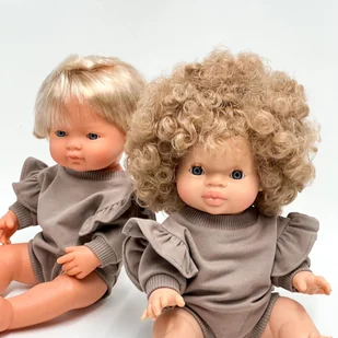 Kombinezon Z Falbanką Dla Minikane 34Cm, Miniland 38Cm Z Falbanką, Kakao - Domki dla lalek Kombinezon Z Falbanką Dla Minikane 34Cm, Miniland 38Cm Z Falbanką, Kakao - Domki dla lalek - miniaturka - grafika 1