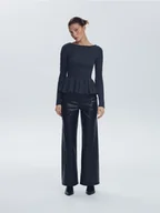 Bluzki damskie - Reserved - Kreszowana bluzka z baskinką - ciemnoszary - miniaturka - grafika 1