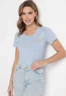 Koszulki i topy damskie - Jasnoniebieski T-shirt Koszulka z Trójkątnym Dekoltem z Bawełny Ozdobiona Nadrukiem Elanoa - miniaturka - grafika 1