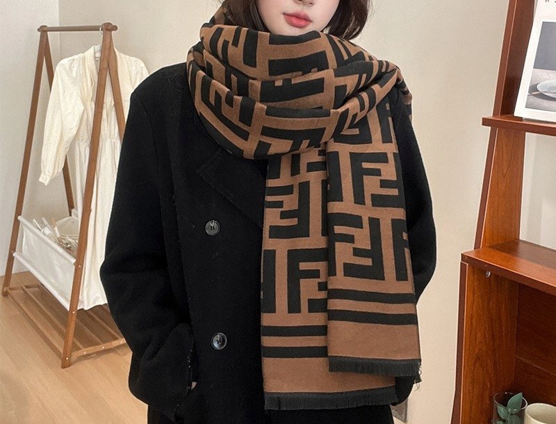 elegancki damski SZAL na zimę ciepły SZALIK szykowny o wymiarach 180x66