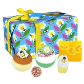 Zestawy kosmetyków damskich - BOMB COSMETICS SET Just Bee Yourself kule do kąpieli 4szt. + mydło 1szt. - miniaturka - grafika 1