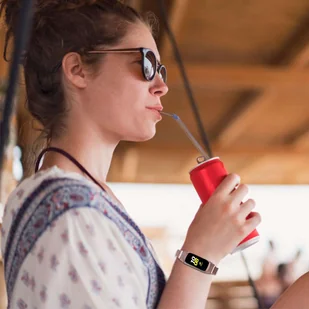 Bransoleta Milanese pasek Alogy stal nierdzewna do Samsung Galaxy Fit 2 SM-R220 Różowa - Akcesoria do smartwatchy - miniaturka - grafika 6