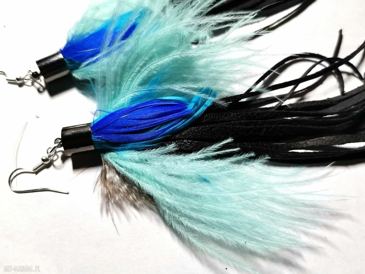 kolczyki czarne chwosty i turkusowe pióra
