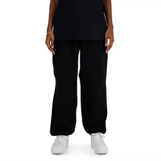 Spodnie sportowe damskie - Spodnie New Balance WP41513BK - czarne - grafika 1