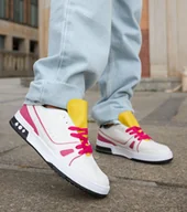 Sneakersy damskie - Biało-różowe sneakersy z żółtym językiem Archie-40 - miniaturka - grafika 1