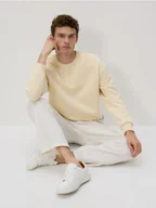 Bluzy męskie - Reserved - Gładka bluza z bawełną - jasnożółty - miniaturka - grafika 1