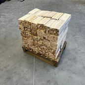 Sprzęt geodezyjny - Półpaleta paliki geodezyjne o długości 30 cm 1500szt. - miniaturka - grafika 1