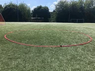 Piłka nożna - Yakimasport Tiki Taka, koło do gry, treningu piłkarskiego - miniaturka - grafika 1