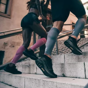 CEP opaski kompresyjne męskie ULTRALIGHT CALF SLEEVE szare - Pozostały sprzęt i akcesoria do ćwiczeń - miniaturka - grafika 2