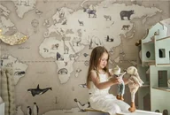 Tapety - Maps Taupe Tapeta z Mapą i Zwierzętami - miniaturka - grafika 1