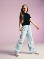 Spodnie i spodenki dla dziewczynek - Reserved - Jeansy wide leg z przetarciem - niebieski - miniaturka - grafika 1