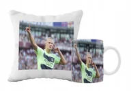 Gadżety dla niej i dla niego - ZESTAW PODUSZKA + KUBEK Prezent ERLING HAALAND MANCHESTER CITY + IMIĘ 29 - miniaturka - grafika 1