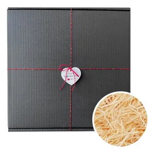 KARTON OZDOBNY OPAKOWANIE PREZENTOWE NA WALENTYNKI UPOMINKOWE PUDEŁKO NA PREZENT WALENTYNKOWY 32x32 - Zestawy upominkowe - miniaturka - grafika 1