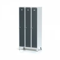 Szafki BHP - Alfa 3 Metalowa szafka ubraniowa trzydrzwiowa, na nogach, antracytowe drzwi, zamek obrotowy 1261595 - miniaturka - grafika 1
