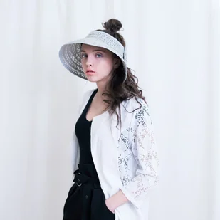 Daszek Cotton lace - Czapki damskie - miniaturka - grafika 2