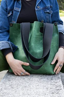 Zielona torba na laptopa,torba na zakupy, torebka skórzana damska na ramię - Torebki damskie - miniaturka - grafika 1