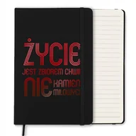 Notesy i bloczki - NOTES CZARNY Z GUMKĄ A5 W LINIE SLEEKING ŻYCIE JEST ZBIOREM CHWIL RED - miniaturka - grafika 1